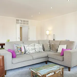 https://downtown-douradores-by-homing.hotels-lisbon-portugal.com